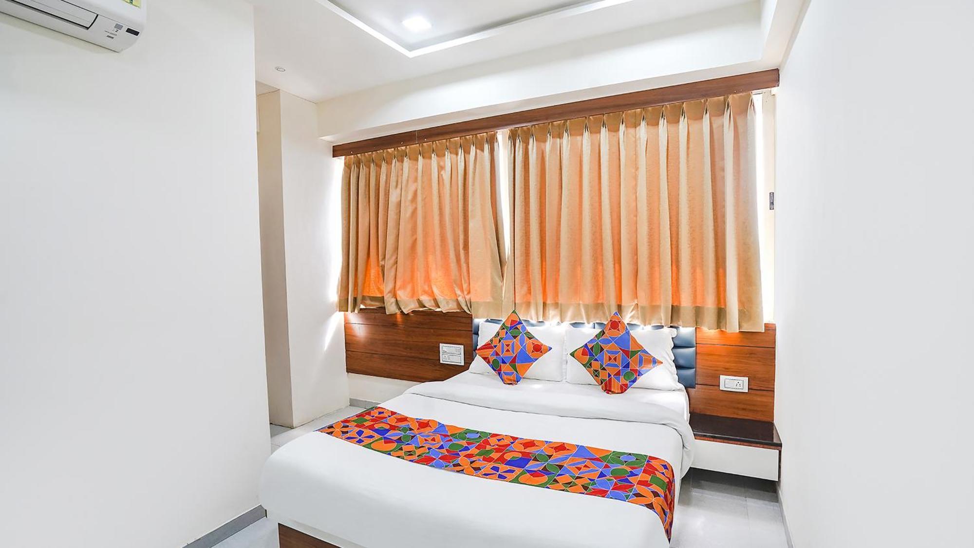 Fabhotel Vishala In Ahmedabad Exterior foto